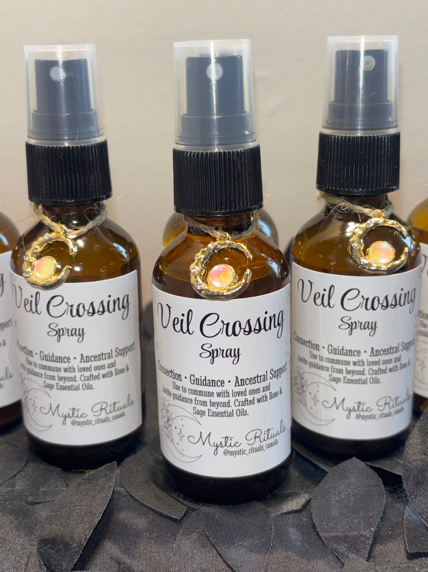 Veil Crossing Spray